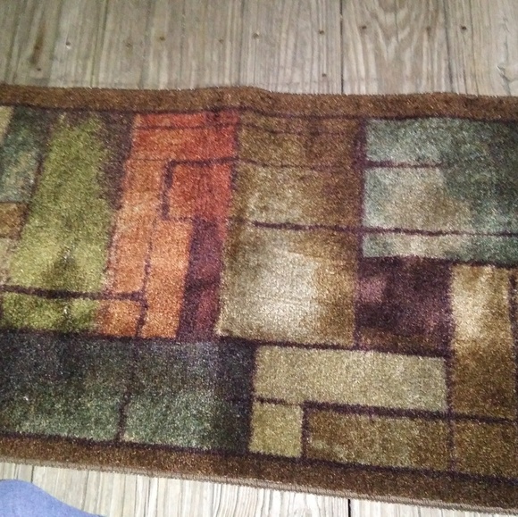 Rugs - Picture 4 of 4